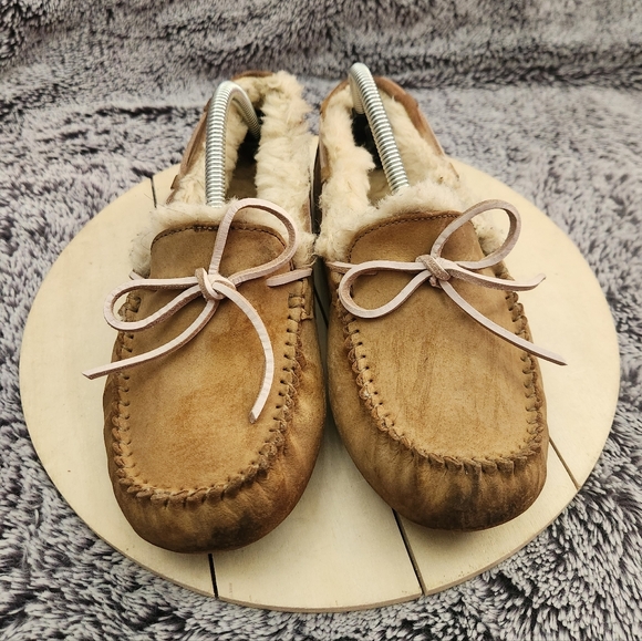 UGG Dakota Women's Slipper Chestnut Brown Leather Tie Size 7 - Picture 3 of 9